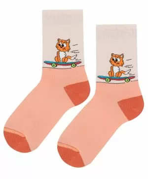 Детски чорапи КОТКА НА СКЕЙТБОРД